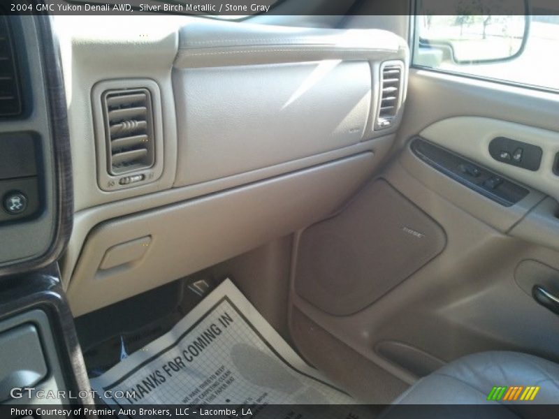 Silver Birch Metallic / Stone Gray 2004 GMC Yukon Denali AWD