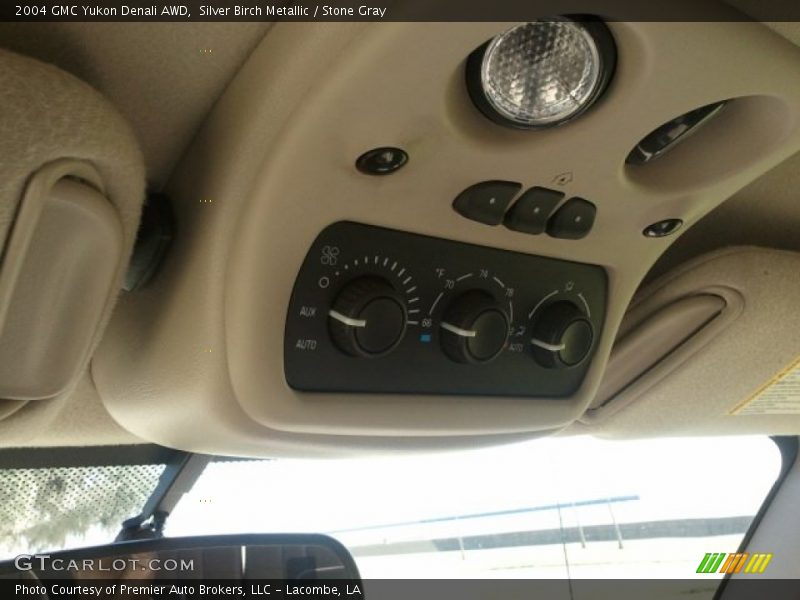 Silver Birch Metallic / Stone Gray 2004 GMC Yukon Denali AWD