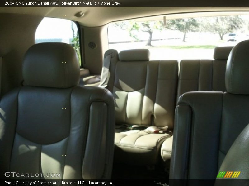 Silver Birch Metallic / Stone Gray 2004 GMC Yukon Denali AWD