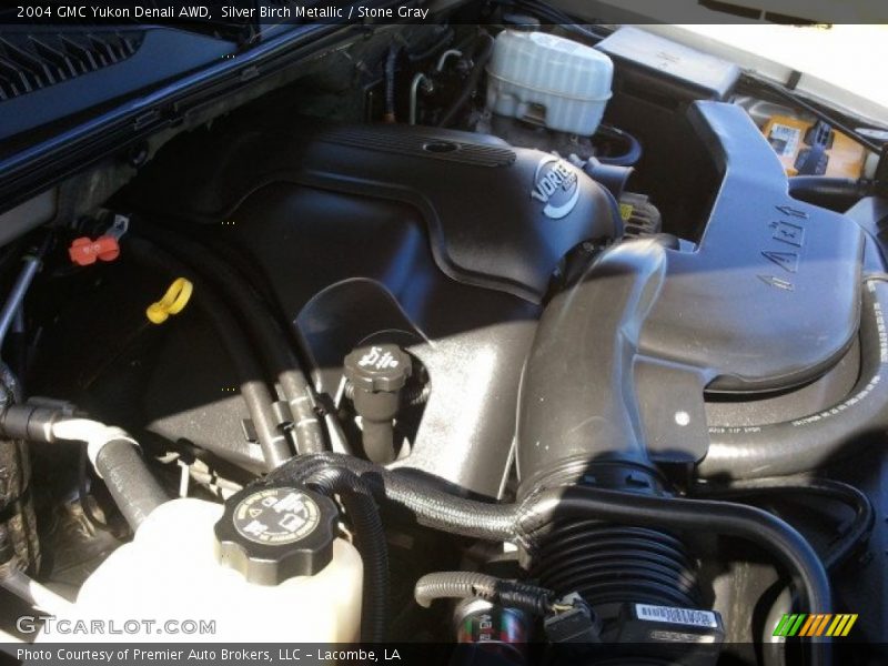 Silver Birch Metallic / Stone Gray 2004 GMC Yukon Denali AWD