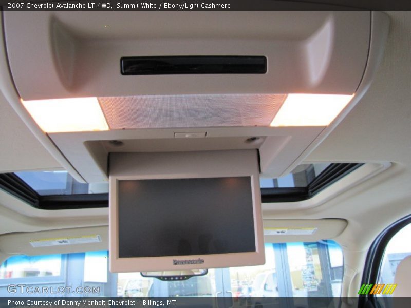 Summit White / Ebony/Light Cashmere 2007 Chevrolet Avalanche LT 4WD