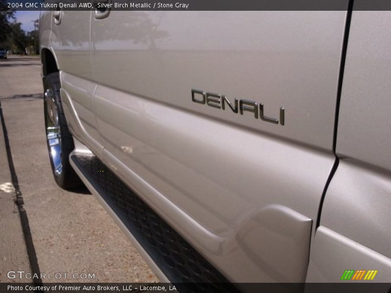 Silver Birch Metallic / Stone Gray 2004 GMC Yukon Denali AWD