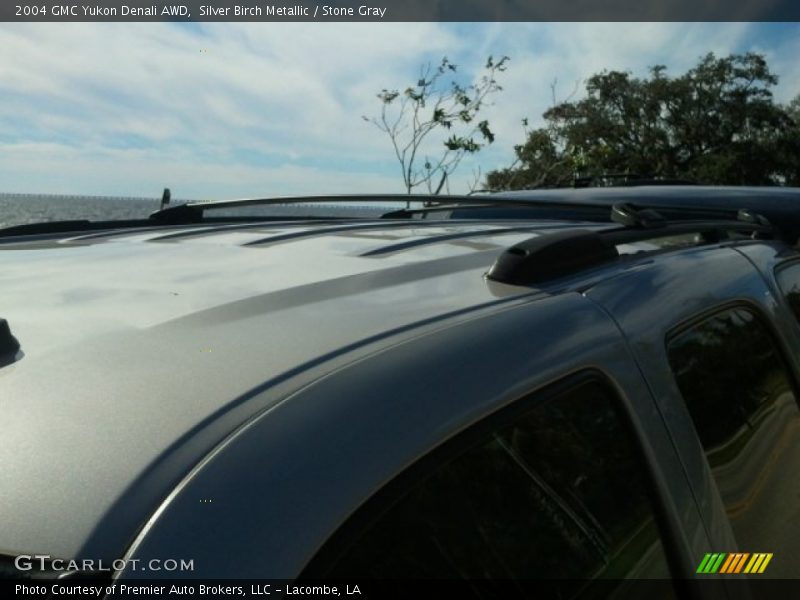 Silver Birch Metallic / Stone Gray 2004 GMC Yukon Denali AWD