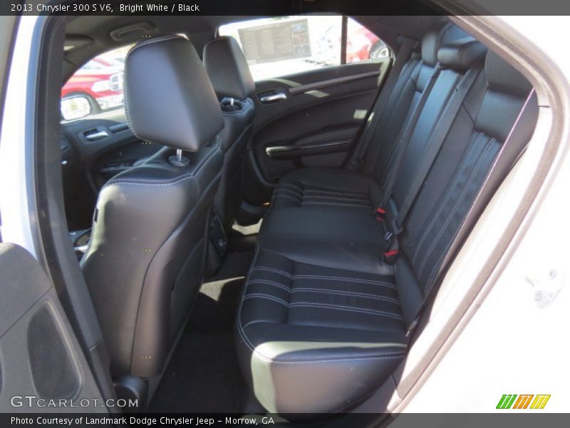 Bright White / Black 2013 Chrysler 300 S V6