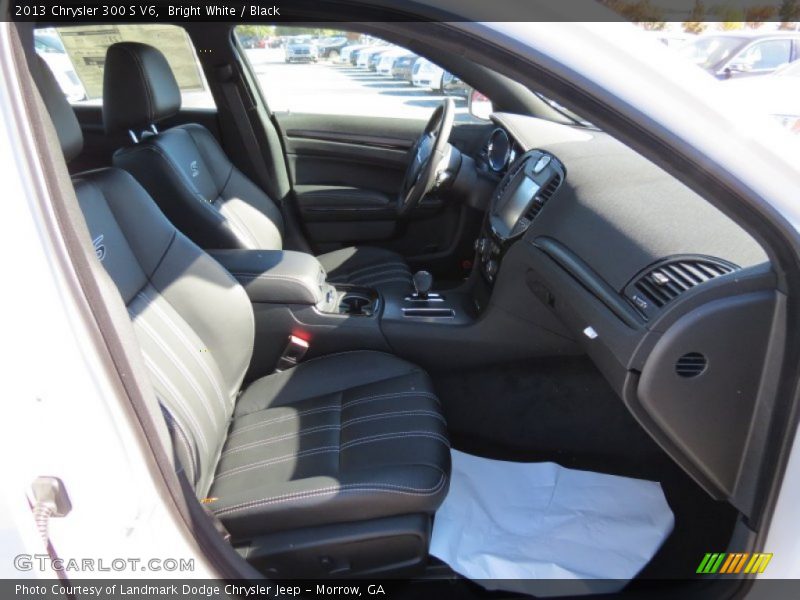 Bright White / Black 2013 Chrysler 300 S V6