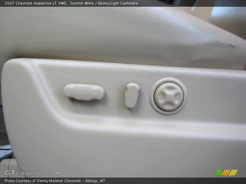Summit White / Ebony/Light Cashmere 2007 Chevrolet Avalanche LT 4WD