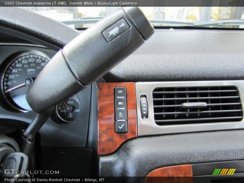 Summit White / Ebony/Light Cashmere 2007 Chevrolet Avalanche LT 4WD