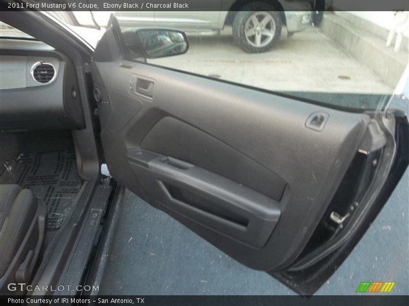 Ebony Black / Charcoal Black 2011 Ford Mustang V6 Coupe