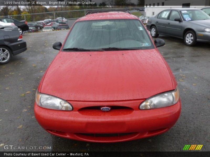 Bright Red / Medium Graphite 1999 Ford Escort SE Wagon