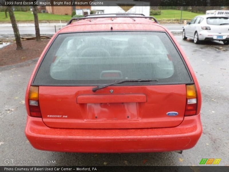 Bright Red / Medium Graphite 1999 Ford Escort SE Wagon