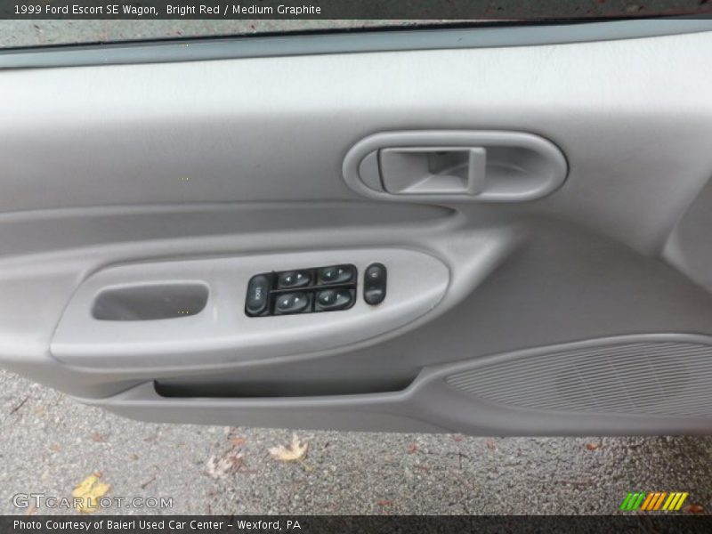 Bright Red / Medium Graphite 1999 Ford Escort SE Wagon