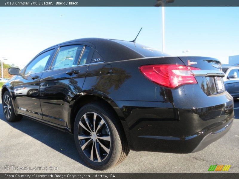 Black / Black 2013 Chrysler 200 S Sedan