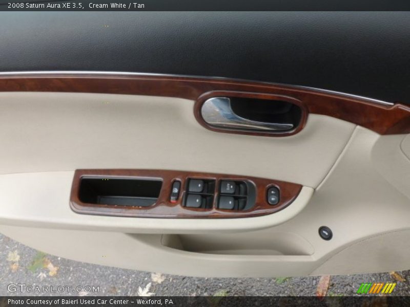 Cream White / Tan 2008 Saturn Aura XE 3.5