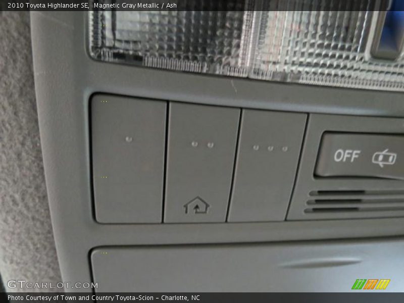 Magnetic Gray Metallic / Ash 2010 Toyota Highlander SE