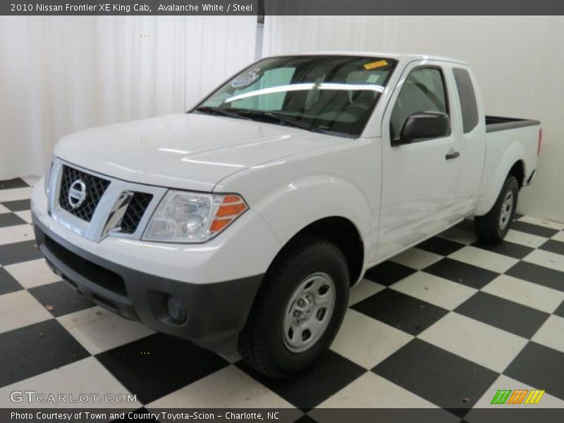 Avalanche White / Steel 2010 Nissan Frontier XE King Cab