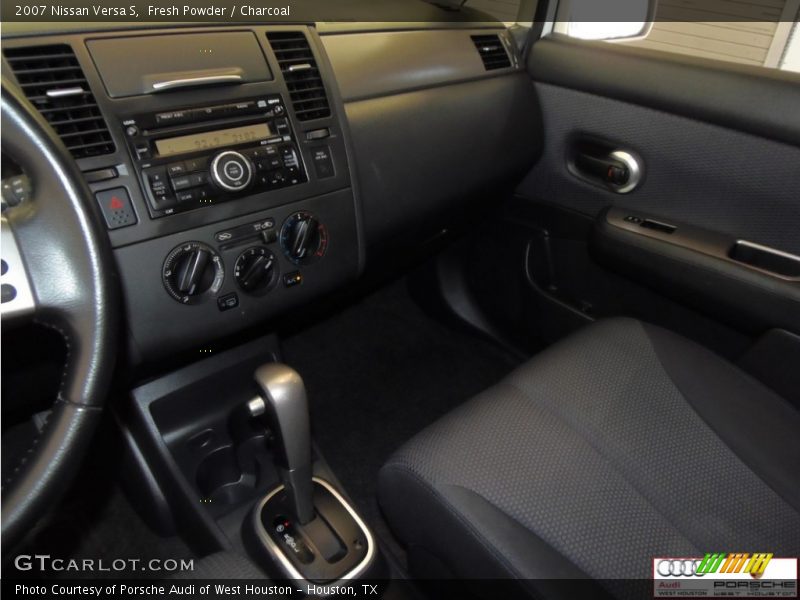 Fresh Powder / Charcoal 2007 Nissan Versa S