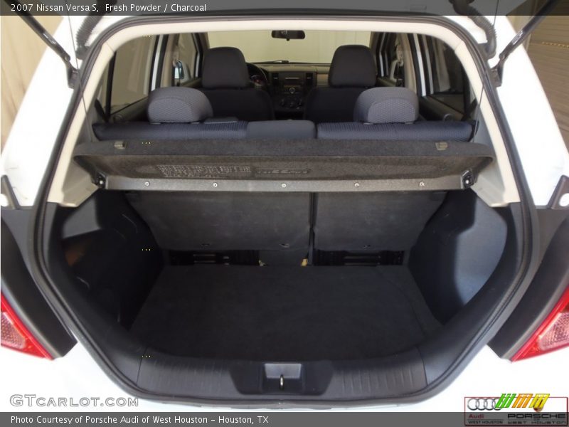 Fresh Powder / Charcoal 2007 Nissan Versa S