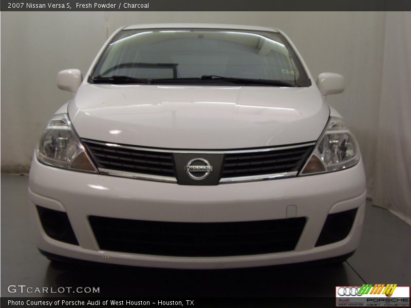 Fresh Powder / Charcoal 2007 Nissan Versa S