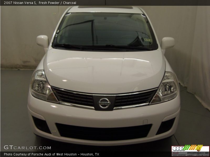 Fresh Powder / Charcoal 2007 Nissan Versa S