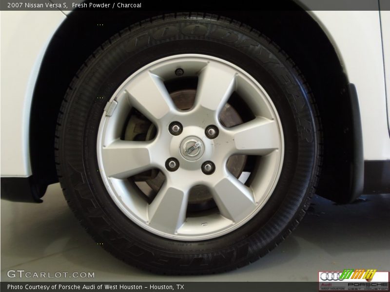 Fresh Powder / Charcoal 2007 Nissan Versa S