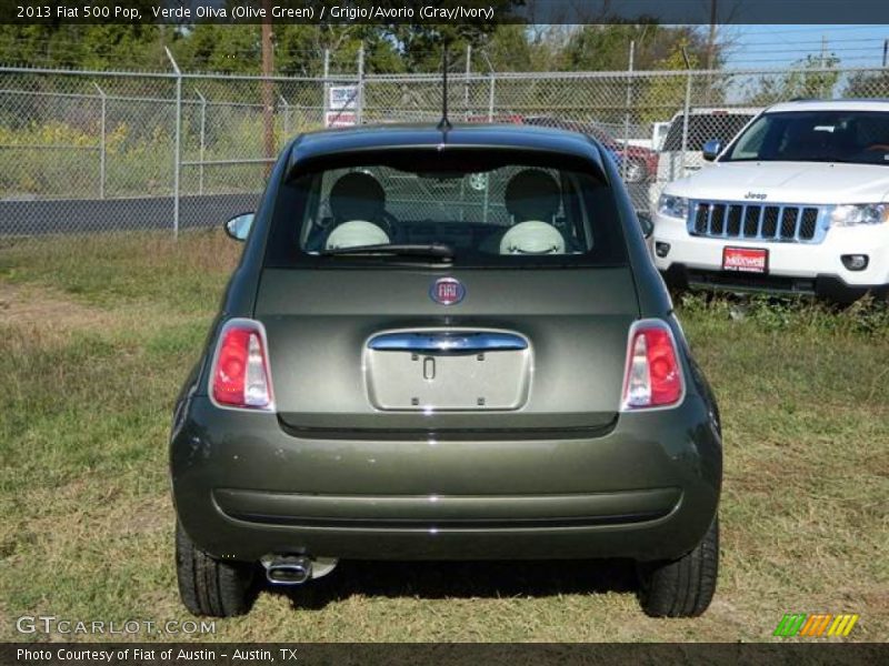 Verde Oliva (Olive Green) / Grigio/Avorio (Gray/Ivory) 2013 Fiat 500 Pop