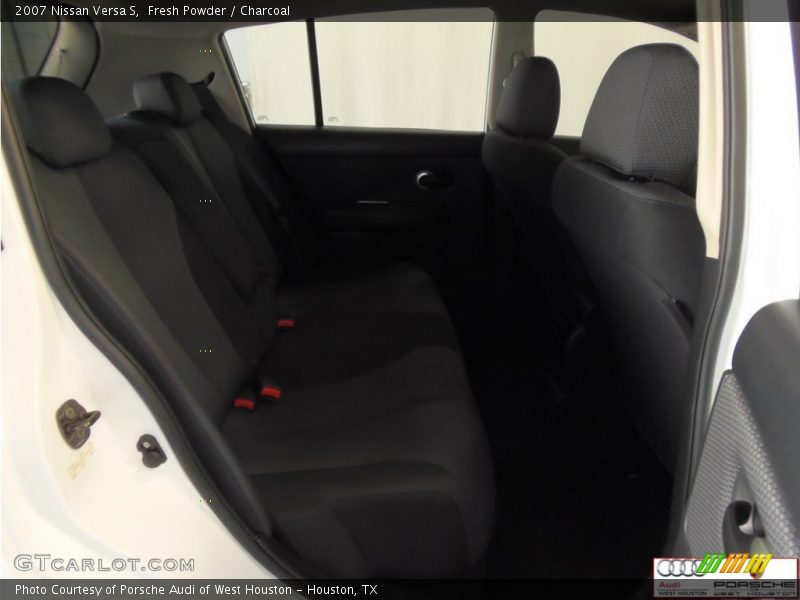 Fresh Powder / Charcoal 2007 Nissan Versa S