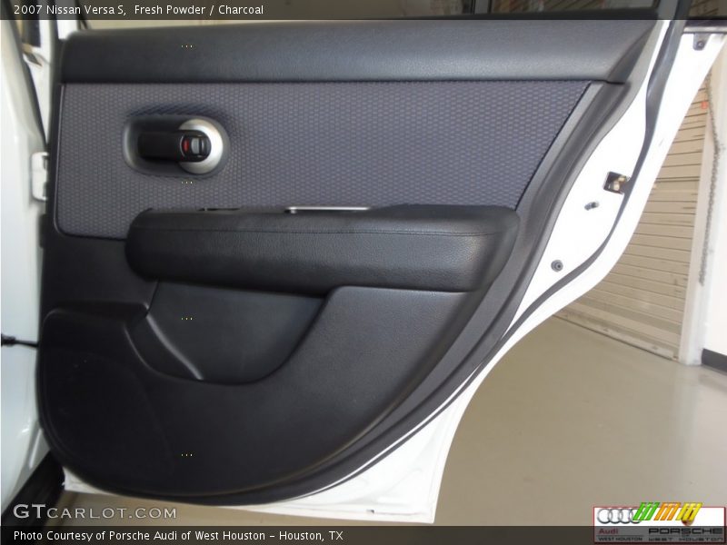 Fresh Powder / Charcoal 2007 Nissan Versa S