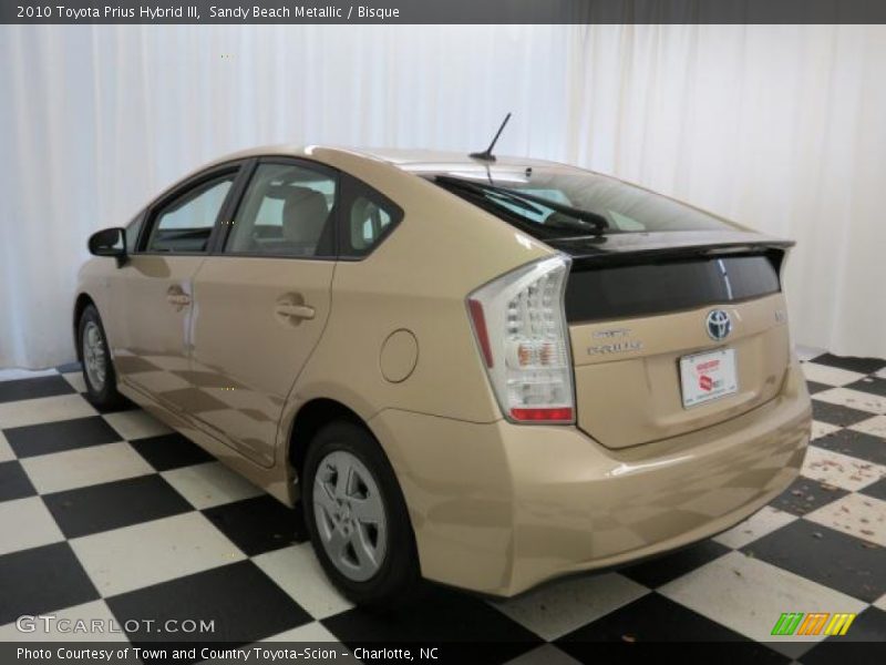 Sandy Beach Metallic / Bisque 2010 Toyota Prius Hybrid III