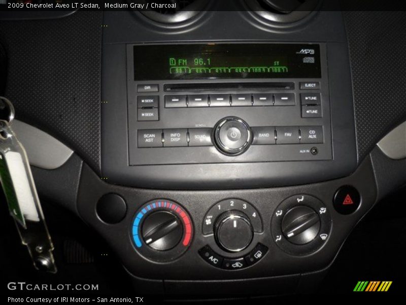 Medium Gray / Charcoal 2009 Chevrolet Aveo LT Sedan