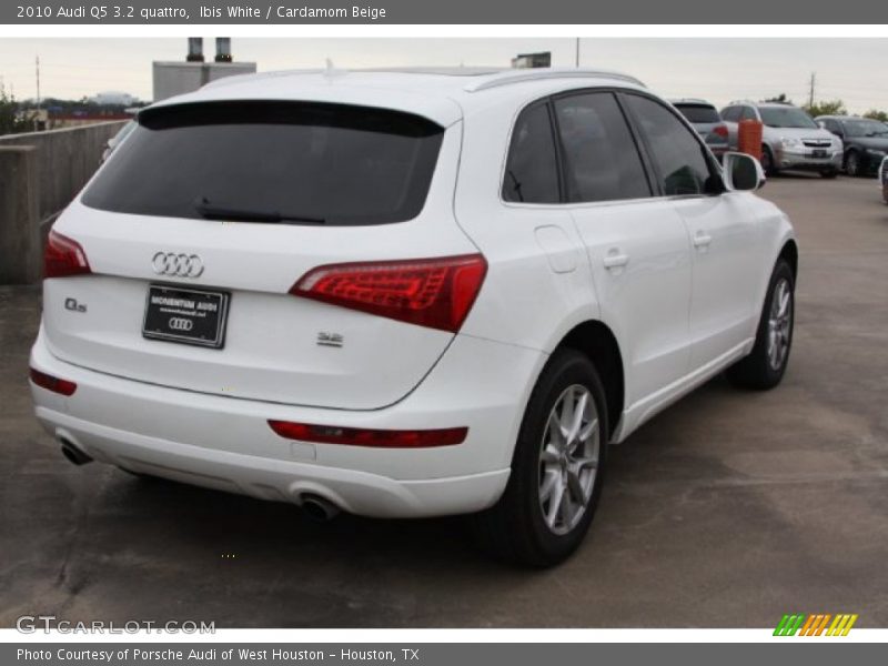 Ibis White / Cardamom Beige 2010 Audi Q5 3.2 quattro