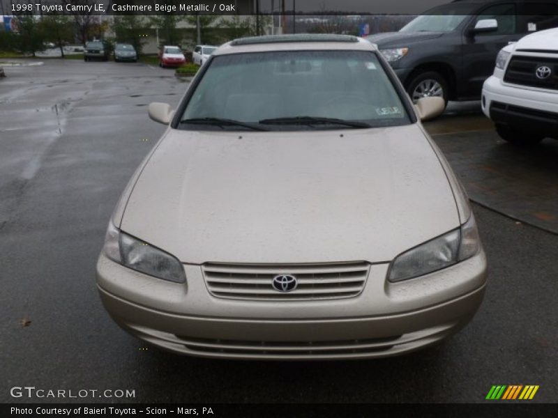 Cashmere Beige Metallic / Oak 1998 Toyota Camry LE