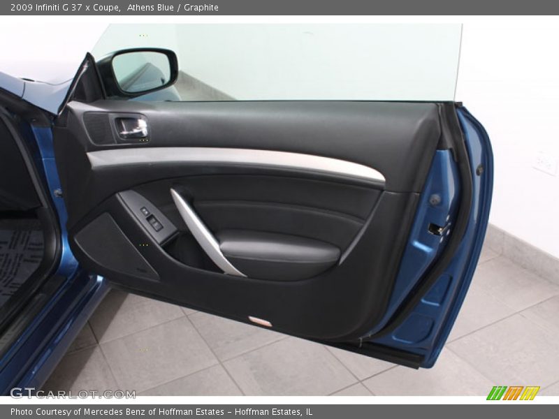 Door Panel of 2009 G 37 x Coupe