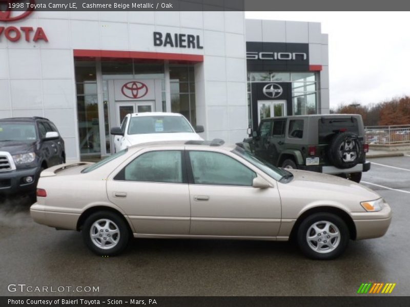 Cashmere Beige Metallic / Oak 1998 Toyota Camry LE