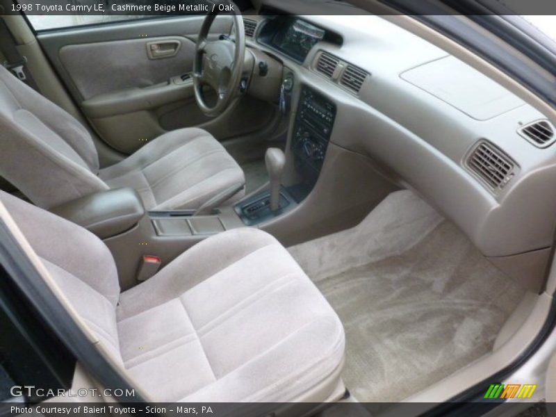 Cashmere Beige Metallic / Oak 1998 Toyota Camry LE