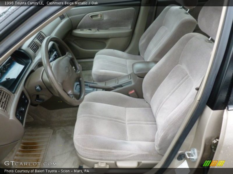 Cashmere Beige Metallic / Oak 1998 Toyota Camry LE