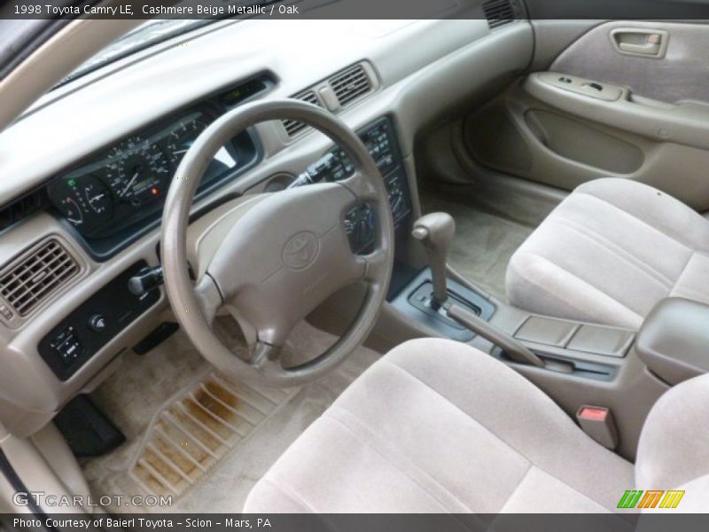 Cashmere Beige Metallic / Oak 1998 Toyota Camry LE