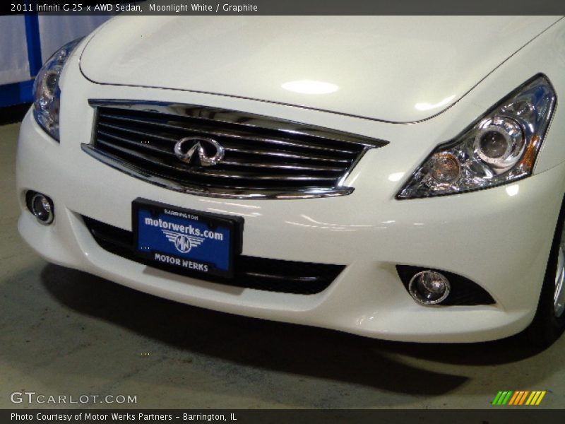 Moonlight White / Graphite 2011 Infiniti G 25 x AWD Sedan