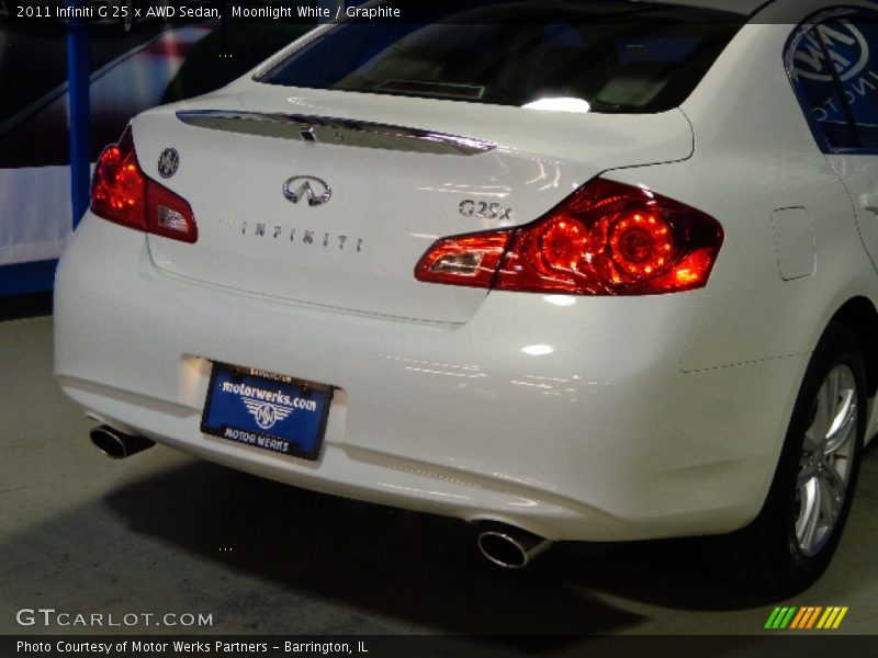 Moonlight White / Graphite 2011 Infiniti G 25 x AWD Sedan