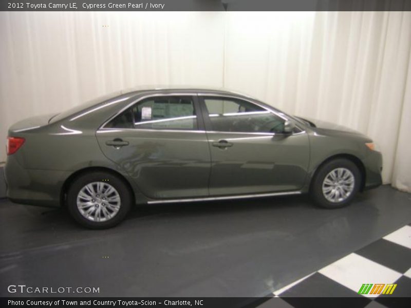 Cypress Green Pearl / Ivory 2012 Toyota Camry LE