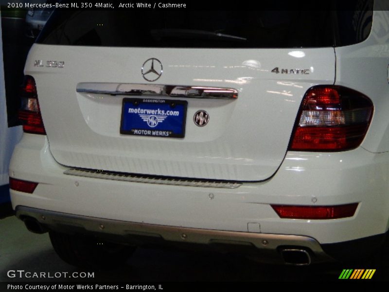 Arctic White / Cashmere 2010 Mercedes-Benz ML 350 4Matic