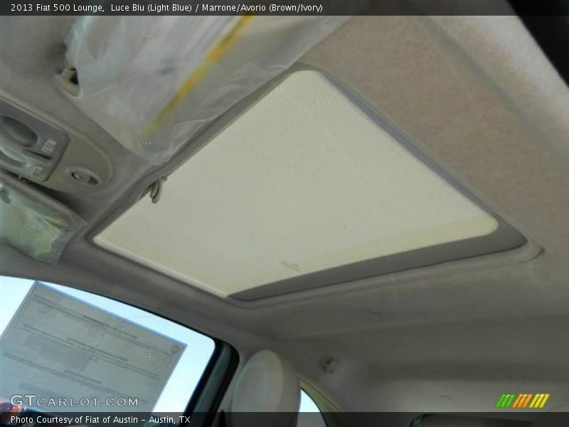 Sunroof of 2013 500 Lounge