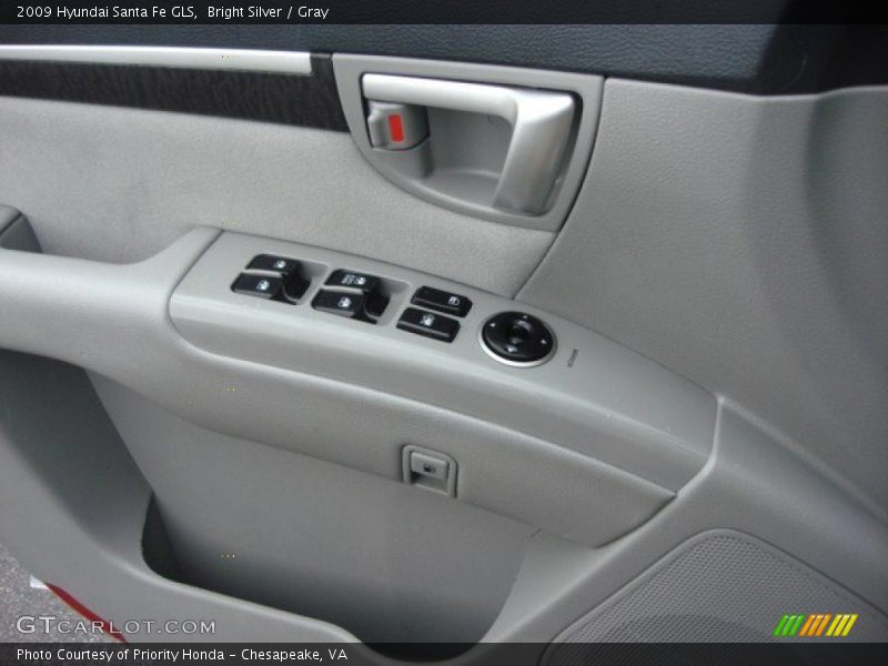 Bright Silver / Gray 2009 Hyundai Santa Fe GLS