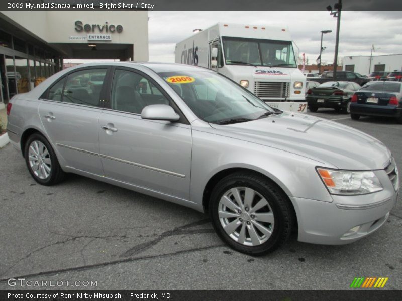 Bright Silver / Gray 2009 Hyundai Sonata Limited
