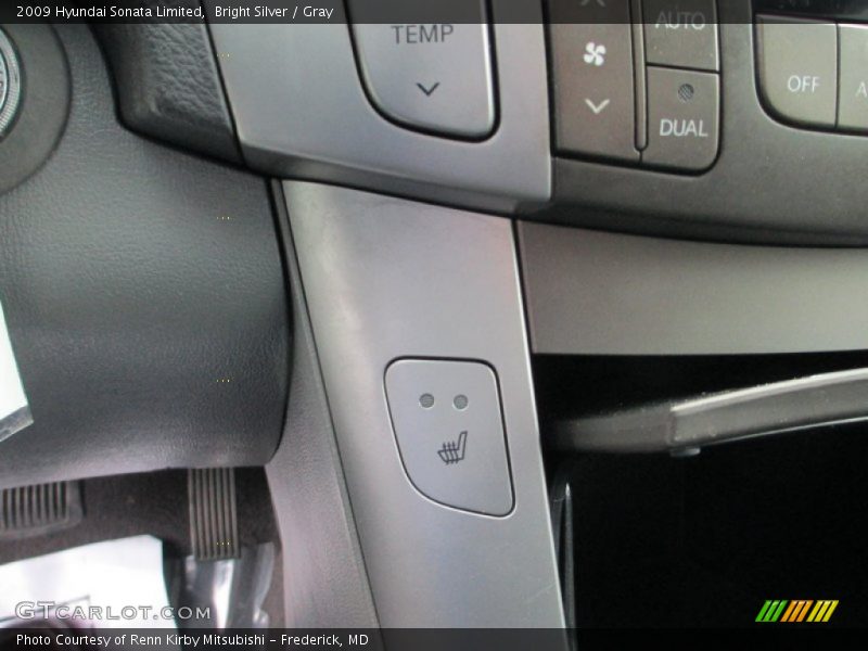 Bright Silver / Gray 2009 Hyundai Sonata Limited