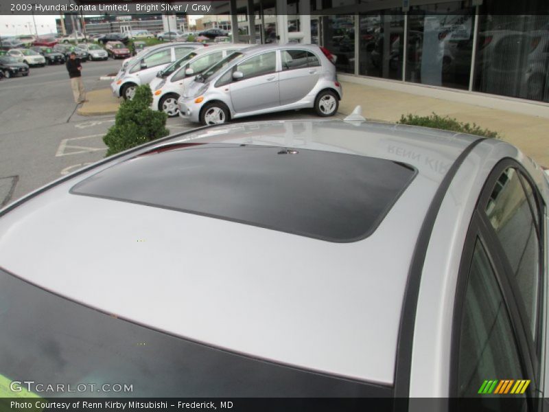 Bright Silver / Gray 2009 Hyundai Sonata Limited