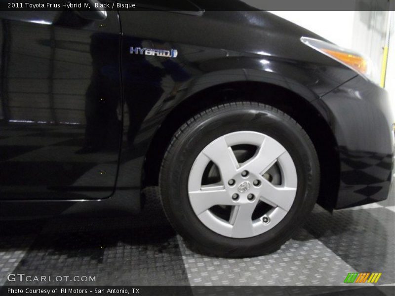 Black / Bisque 2011 Toyota Prius Hybrid IV