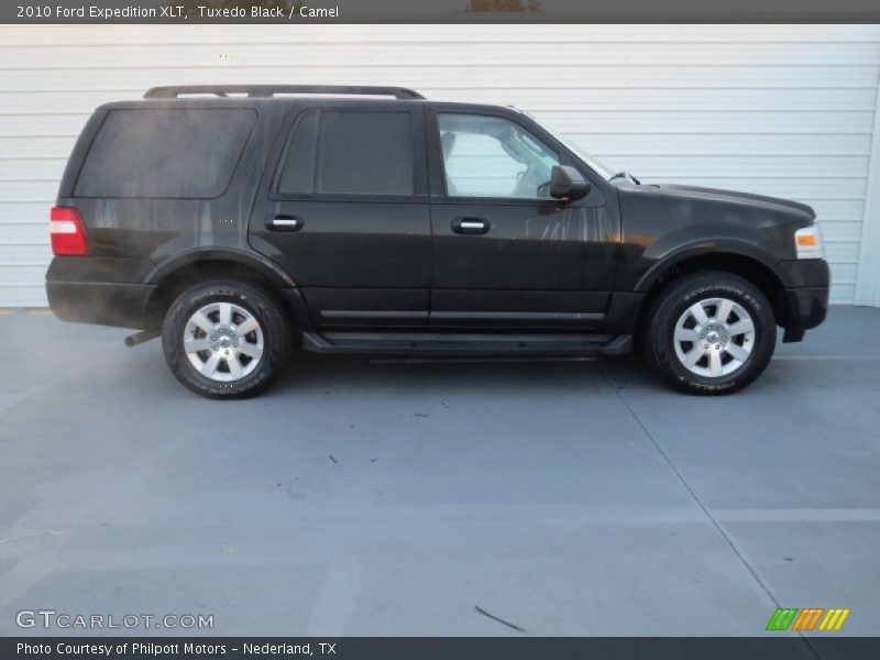 Tuxedo Black / Camel 2010 Ford Expedition XLT