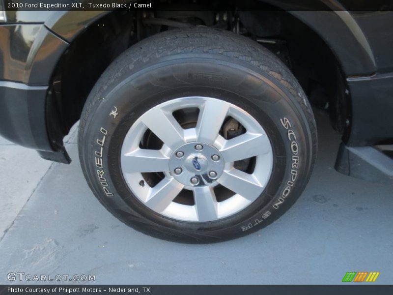 Tuxedo Black / Camel 2010 Ford Expedition XLT