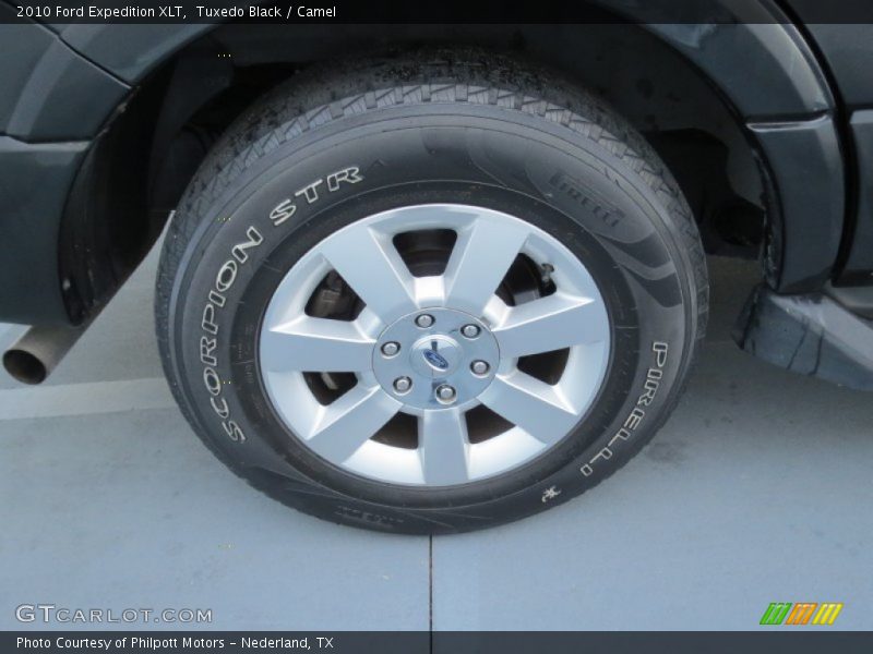 Tuxedo Black / Camel 2010 Ford Expedition XLT
