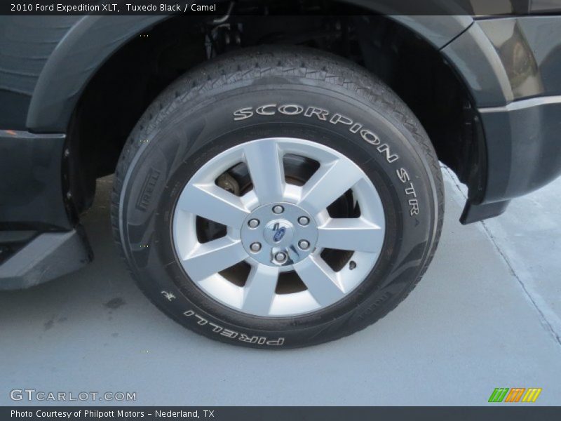 Tuxedo Black / Camel 2010 Ford Expedition XLT